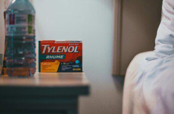 taking Tylenol while pregnant