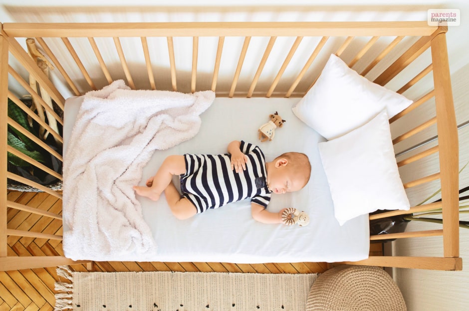 Best Sleeping Position for Baby with Stuffy Nose: Tips