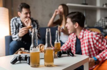 How to Talk to Teenagers About Alcohol Risks